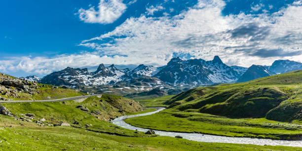 Pyrenees atlan